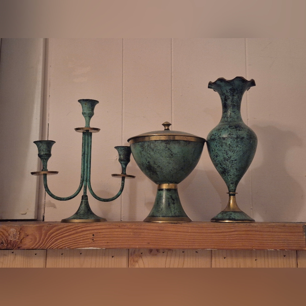Beautiful 3 Piece Home Decor Accent Set